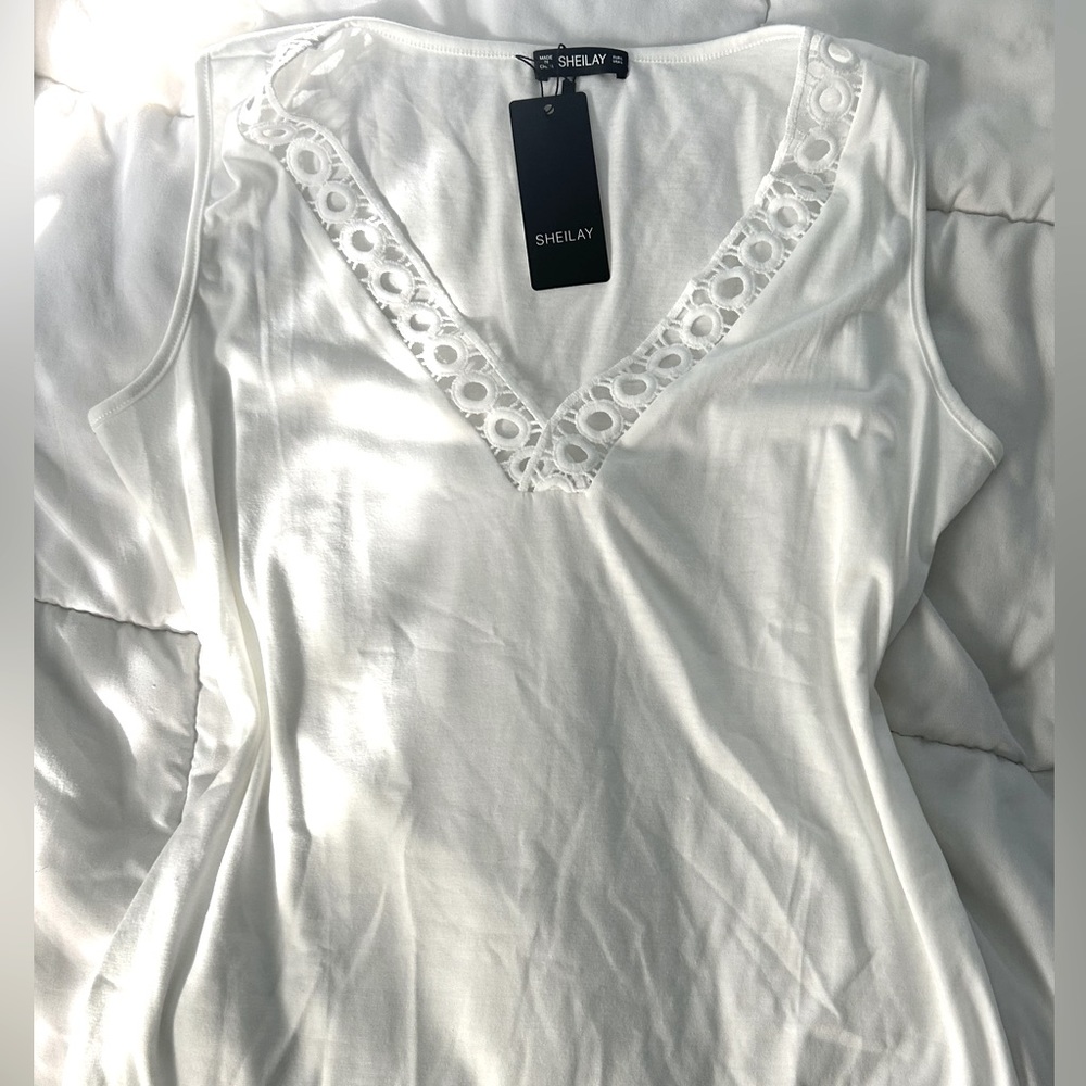 Sheilay White V-neck Tank Top